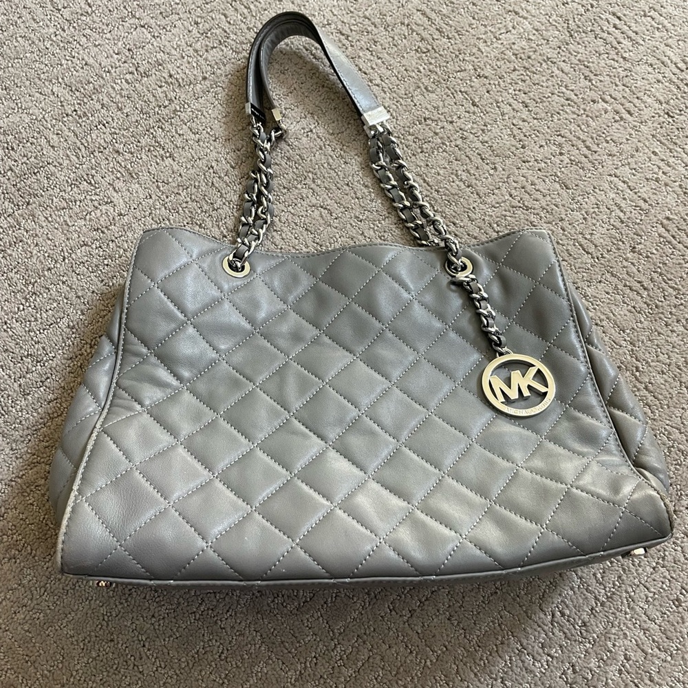 Michael kors susannah grey quilted bag